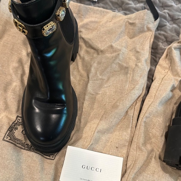 GUCCI WORN 3 times - Picture 7 of 9